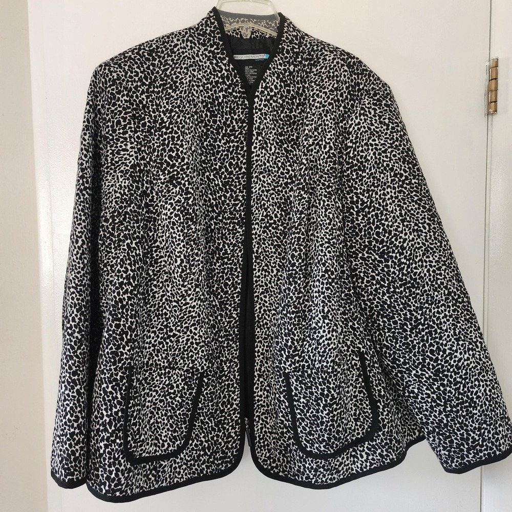 2X Requirements Professional Zip Up Jacket Black and White Abstract Animal Print